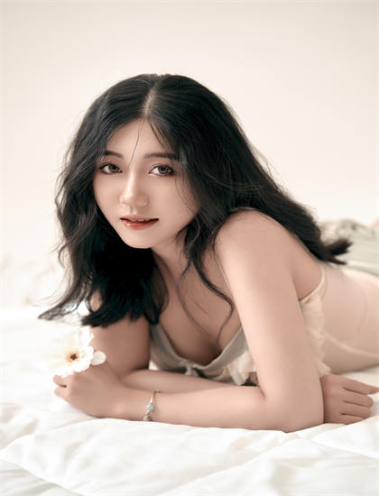 影视评论：肌肤Pieles的艺术价值与娱乐性平衡