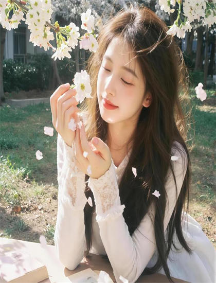 批判的探索《杀害我女儿的凶手》的奥秘：隐藏细节与深层意义，收藏必备